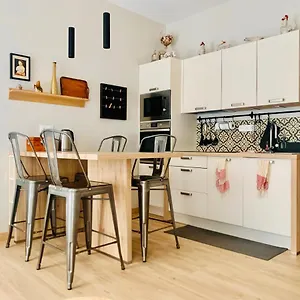 https://cosy-verdigaragecentralterrasseclimatiswifit3-neuf.fr-provencehotel.com